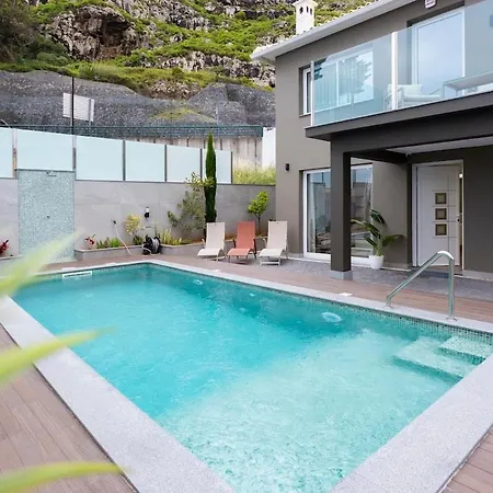 Villa Machim - Heated Pool - View Machico (Madeira)